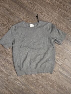 H&M Short Sleeve Knit Top in Heather Gray